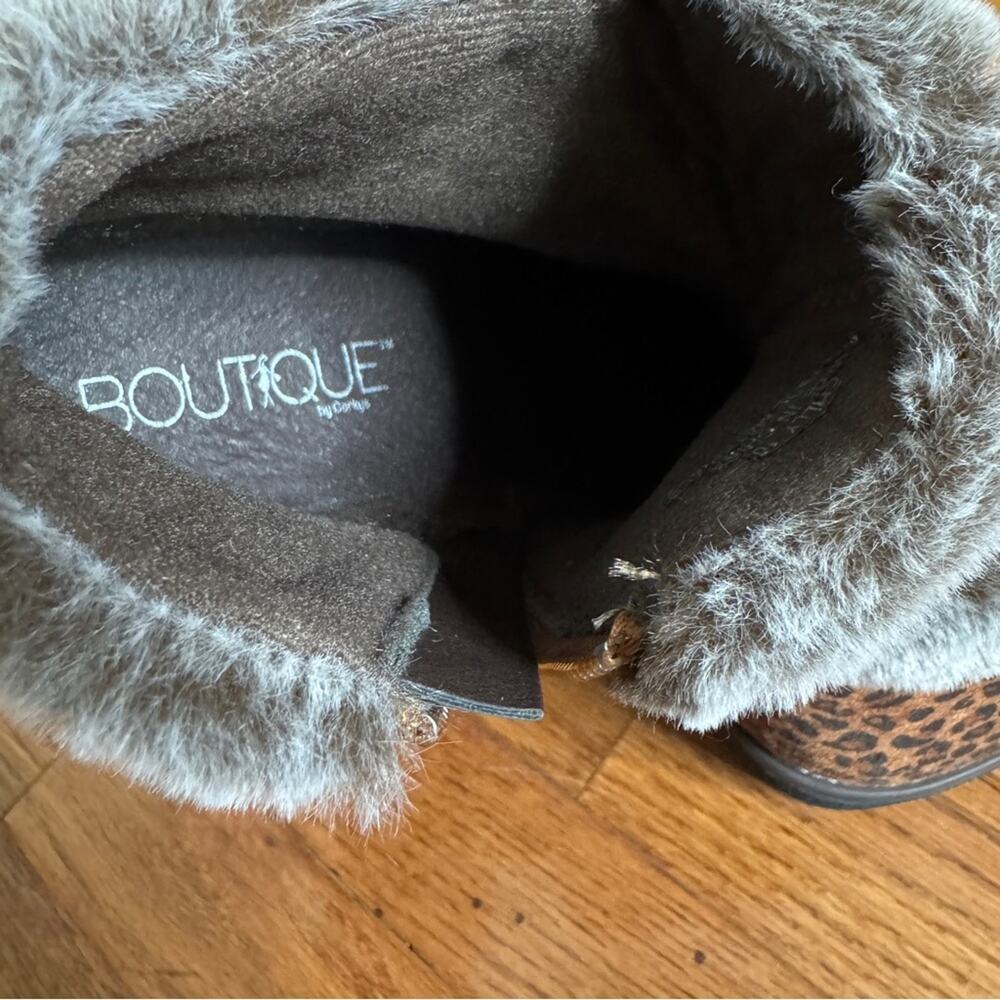 Boutique by Corkys Leopard Wedge Ankle Boots Fur Size 10 - Picture 7 of 10